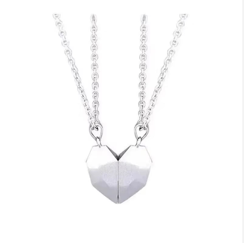 Magnet Couple Necklace – Heart Shape